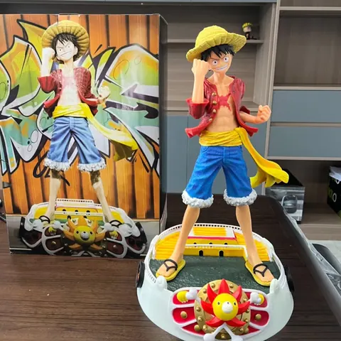 FIGURA LUFFY BASE GRANDE